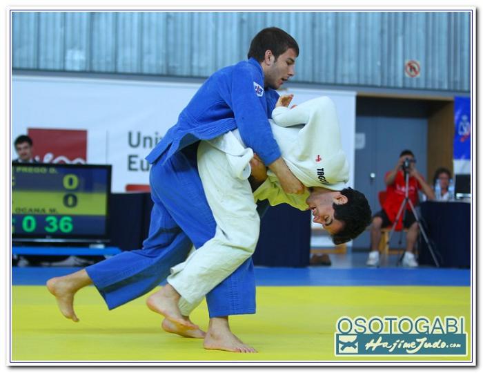 CEU2011 900048